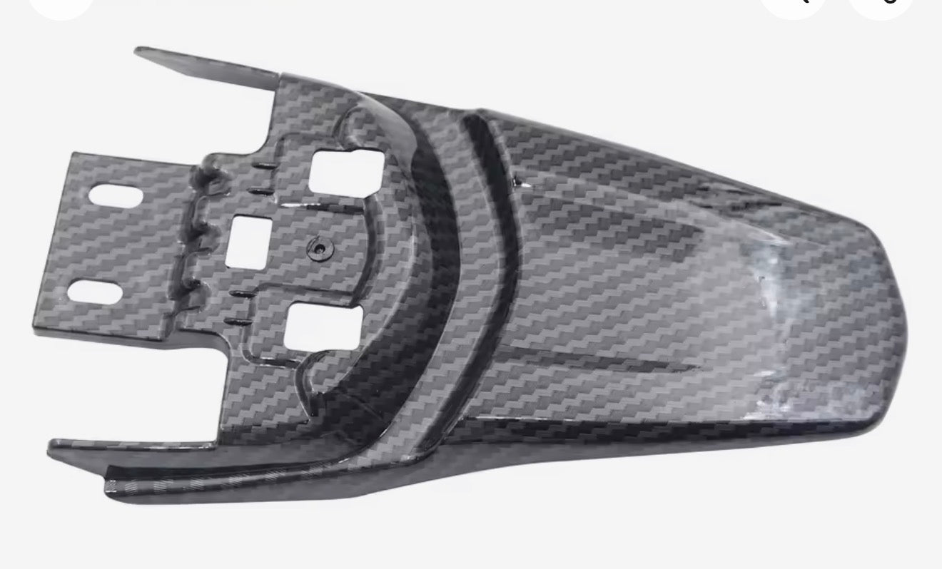 Carbon Lbx rear fender